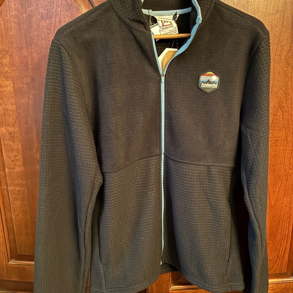 Gorpcore hiking Black Performance Jacket with Blue Accents NWT XL
